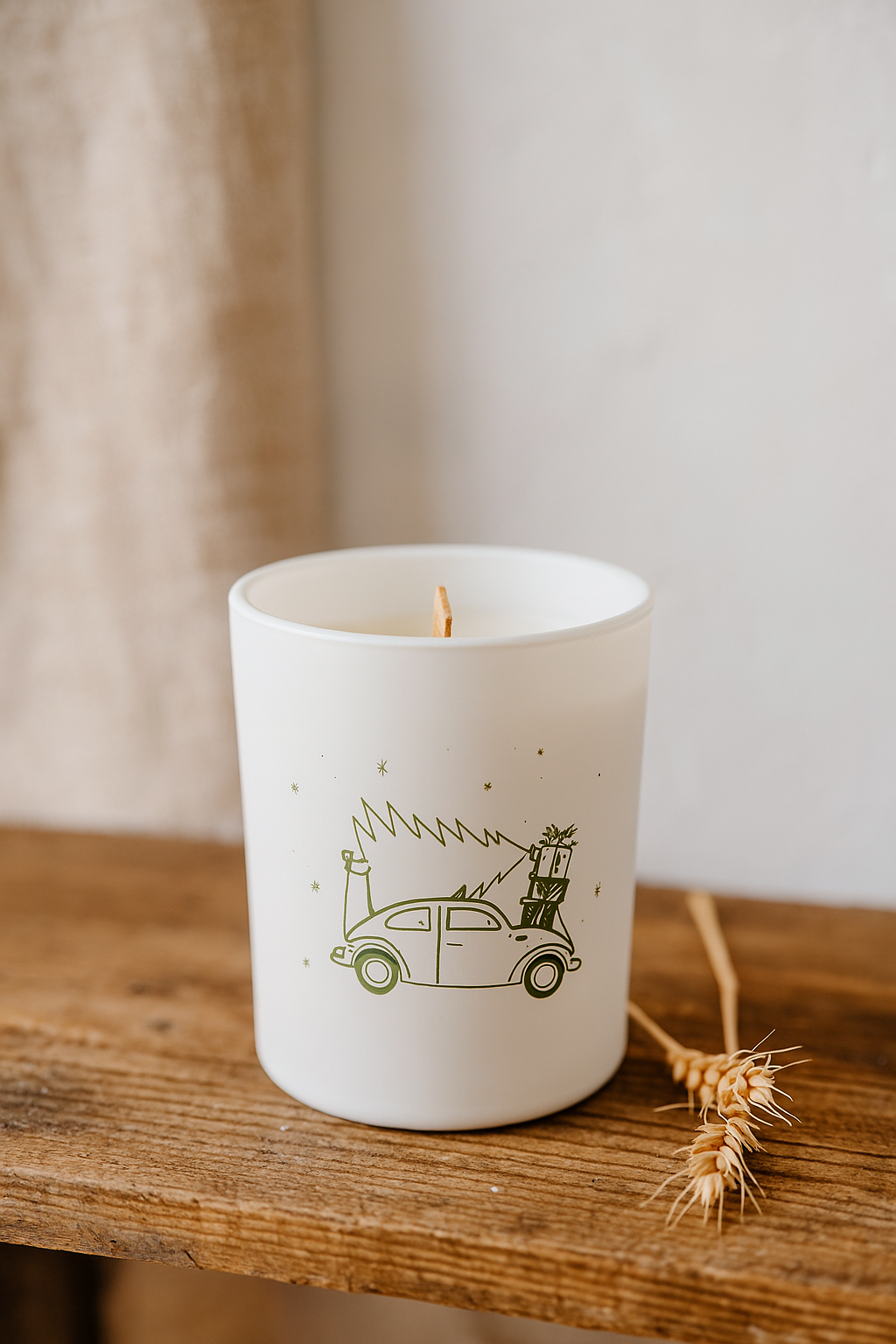 FIR CANDLE - CHRISTMAS SPIRIT (CAR + TREE)