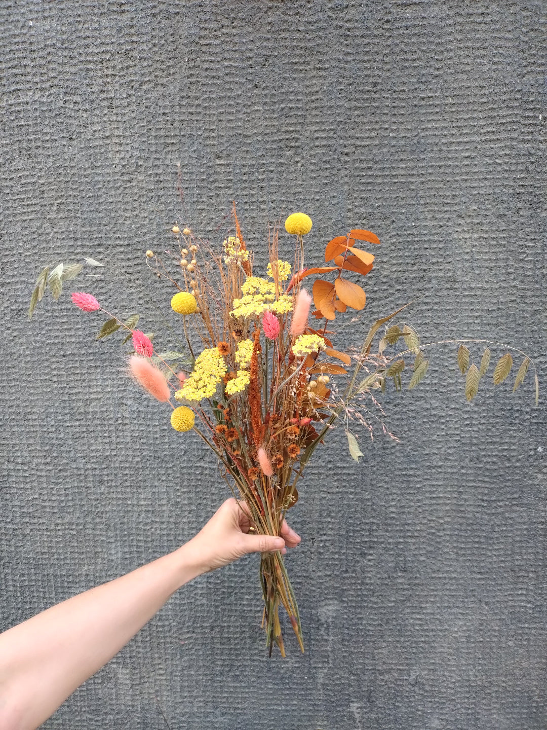 Dried flower bouquet - small