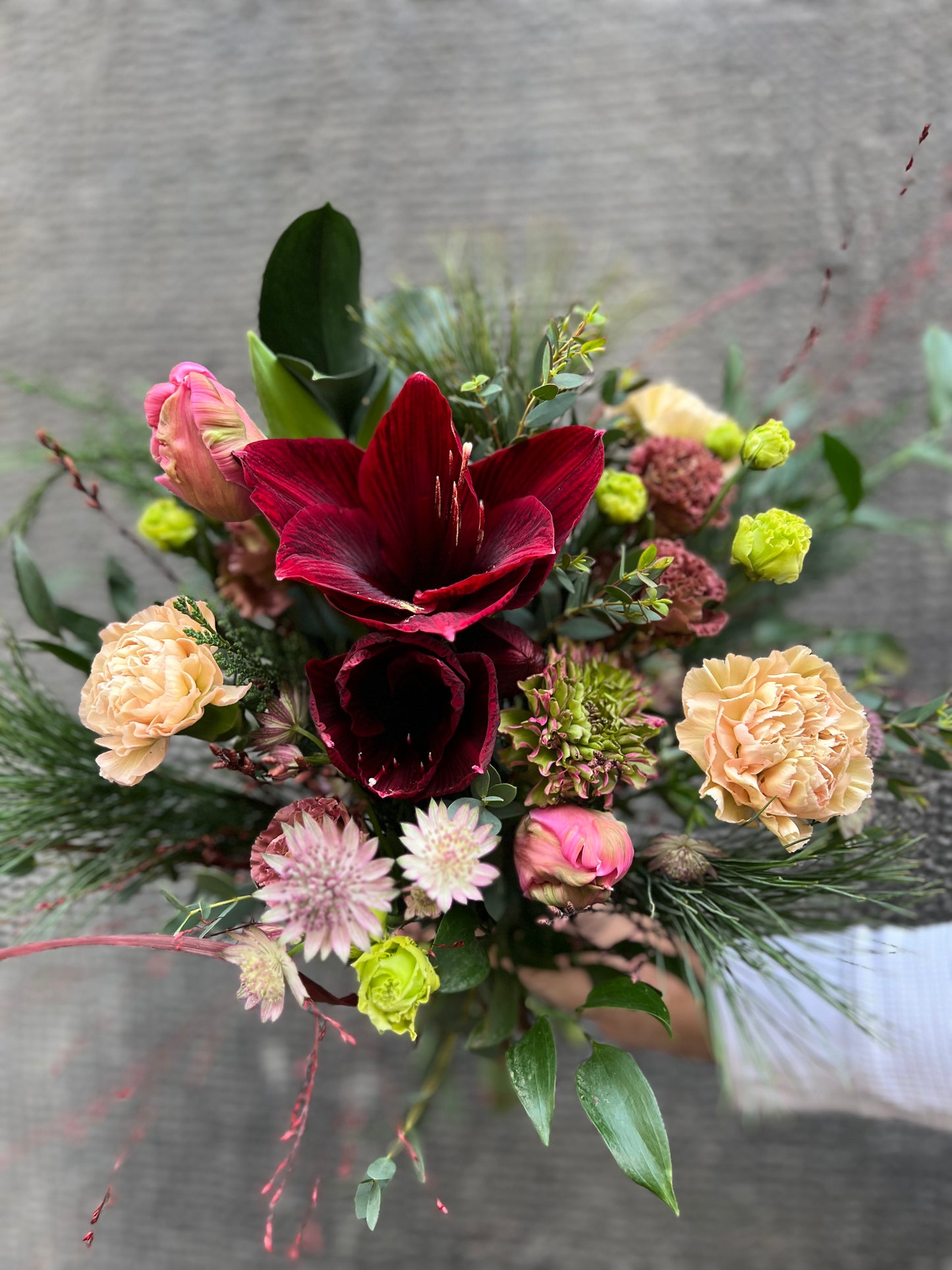 CHRISTMAS BOUQUET